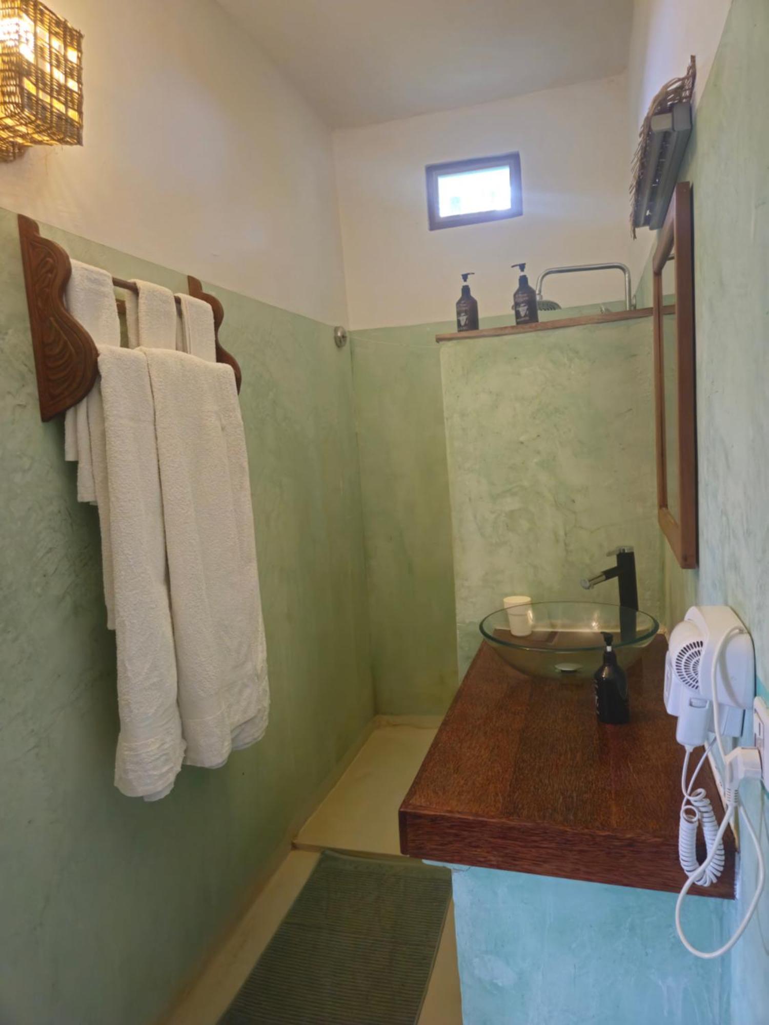 Kiganja Bed & Breakfast Matemwe  Exterior photo