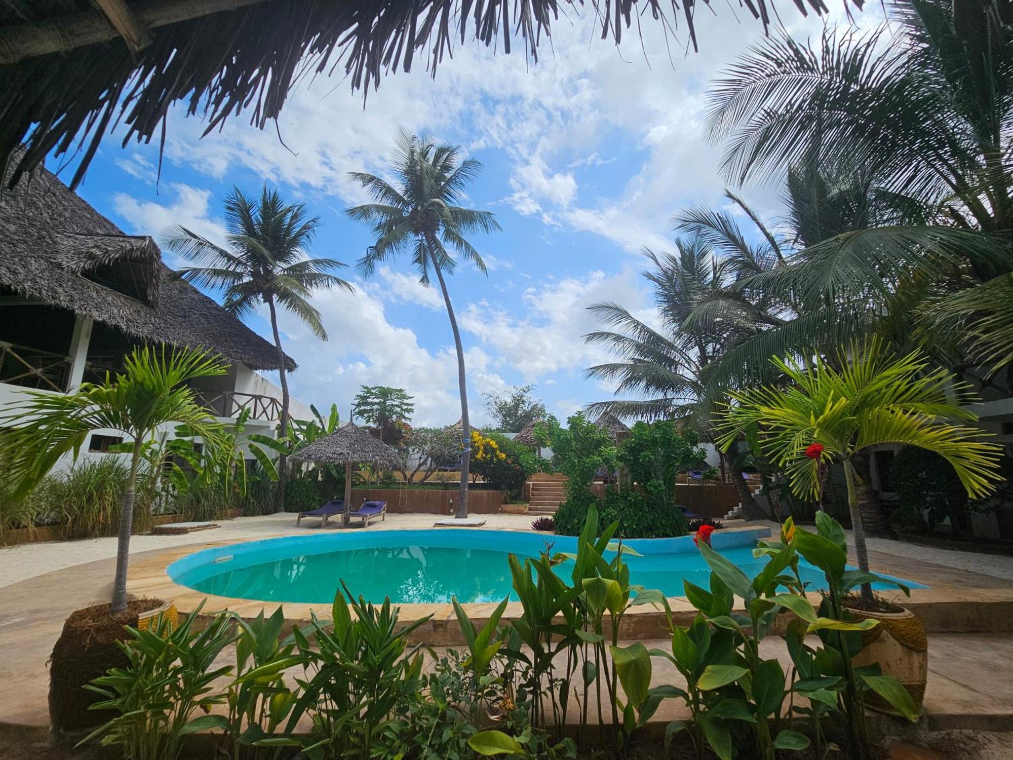 Kiganja Bed & Breakfast Matemwe  Exterior photo